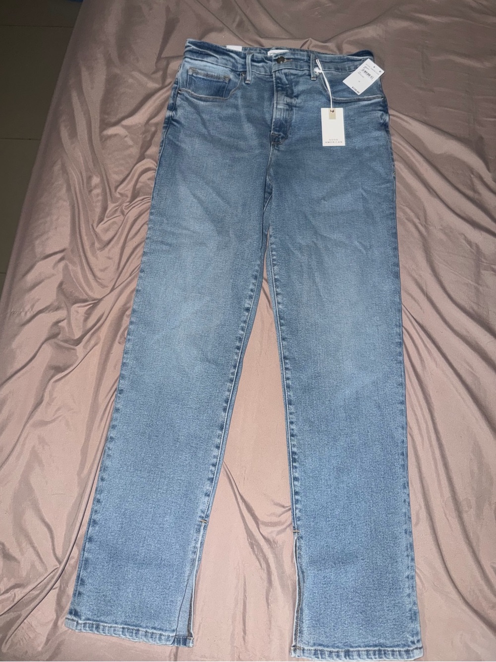 Good American Straight-Leg Jeans in Light Blue Wash
